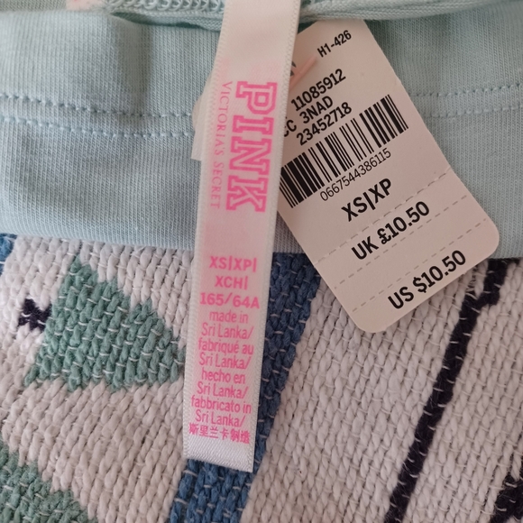 Brand new ! Victoria's secret pink boyshort underwear XS - Picture 2 of 2